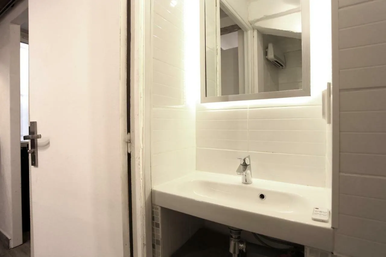 Apartment Gregbnb - T2 Ancien Et Moderne - Parking Inclus - 15Min Gare Toulon France